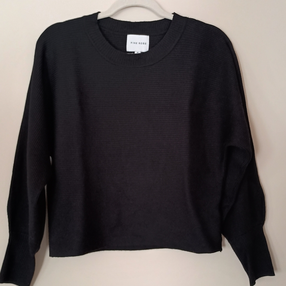 Pink Rose‎ Black Ribbed Cropped Sweater Medium